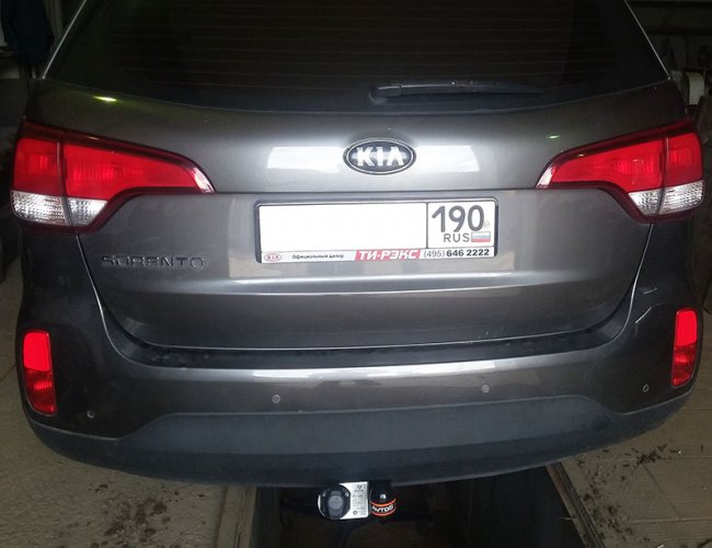 Фаркоп Kia Sorento 2012-15 / Hyundai Santa Fe 2012- /Grand Santa Fe 2014- AvtoS KI 24