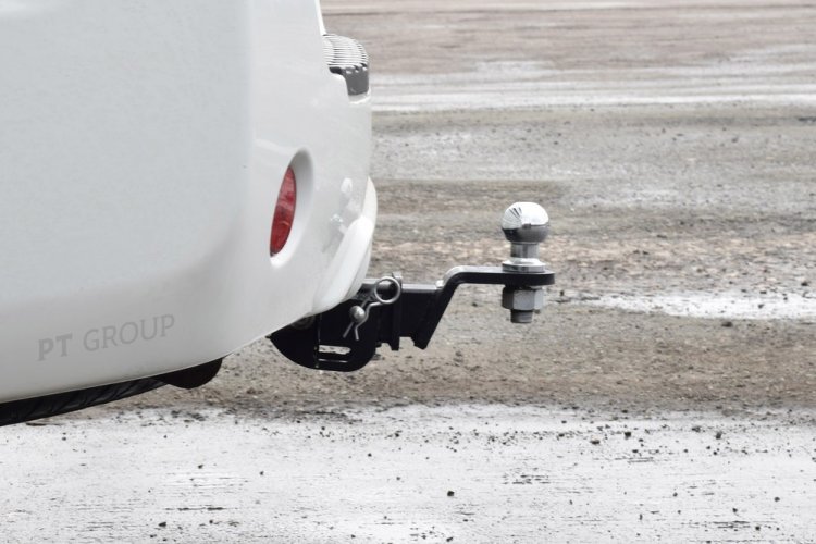 Фаркоп NISSAN Pathfinder 2004-2014 съемный квадрат