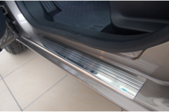 Накладки на пороги AluFrost Hyundai  ix35 2010- (08-0677)