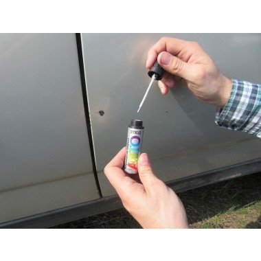 Штифт с кисточкой для царапин ЭТЮД (цвета в ассортименте)