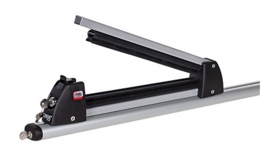 Крепление для 3-х лыж на крышу Amos "Ski Lock 3"